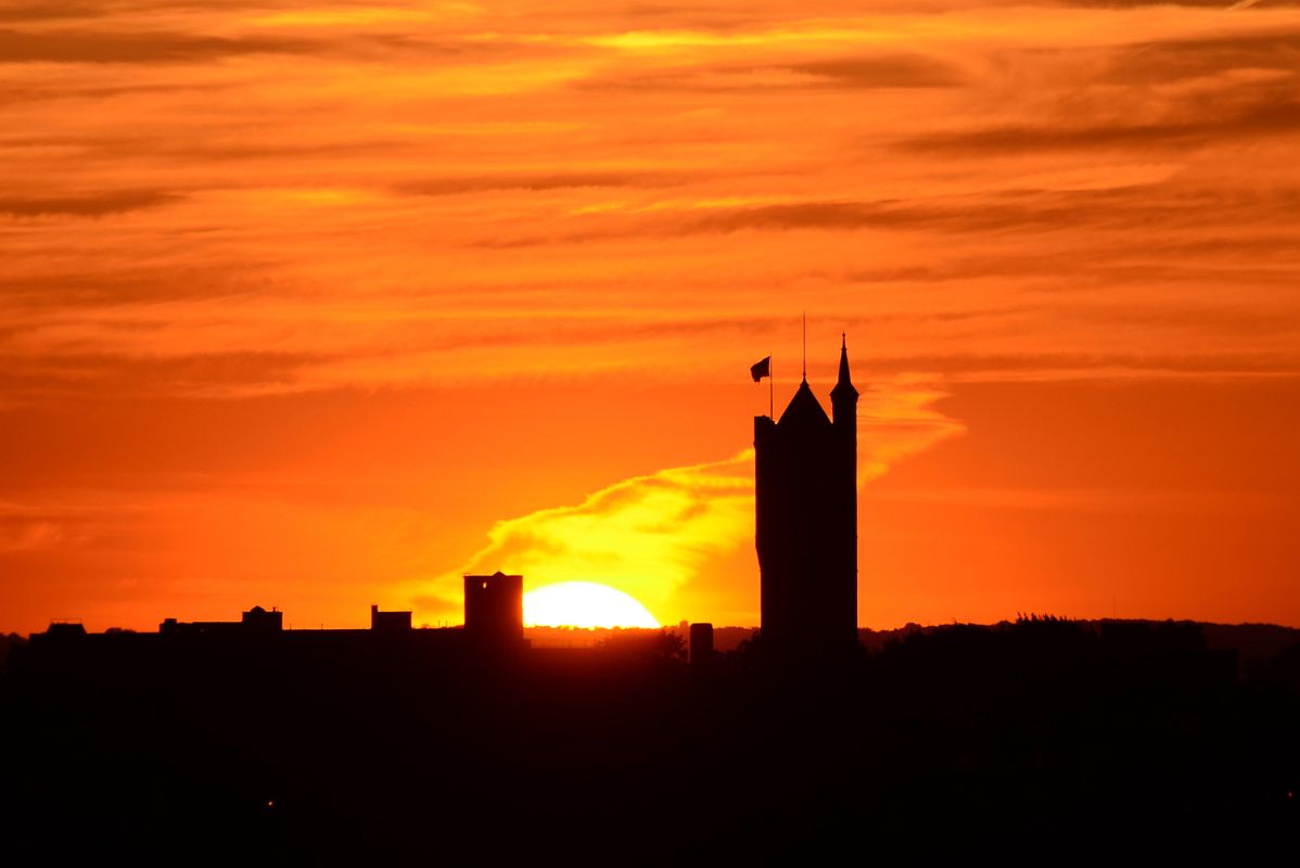 33 Sunset On The Weehawken Water Tower New Jersey From New York Ink48 Hotel Rooftop Bar